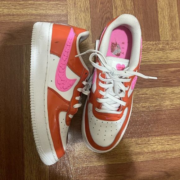 Grade School Girl Nike - Picture 3 of 3